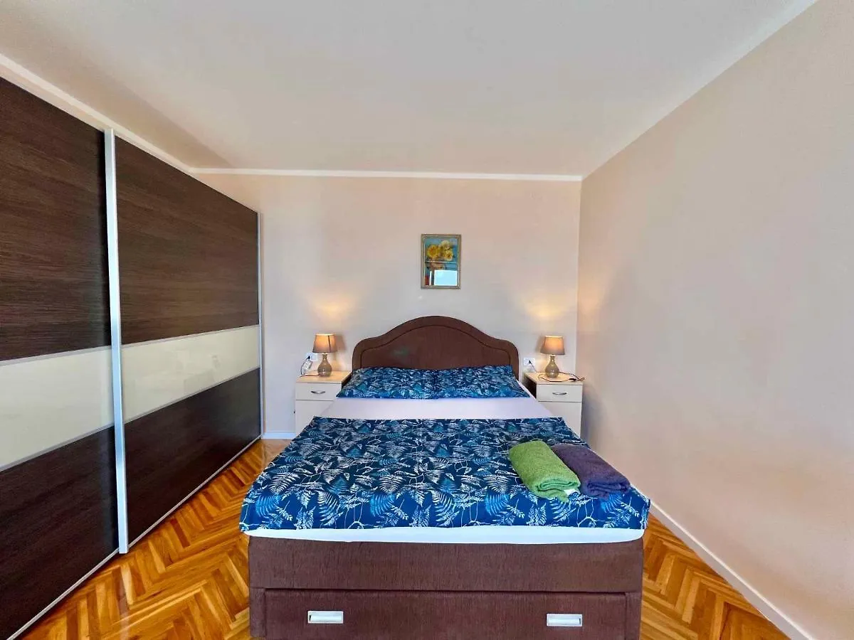 Holiday Home In Dramalj 45038 Croacia